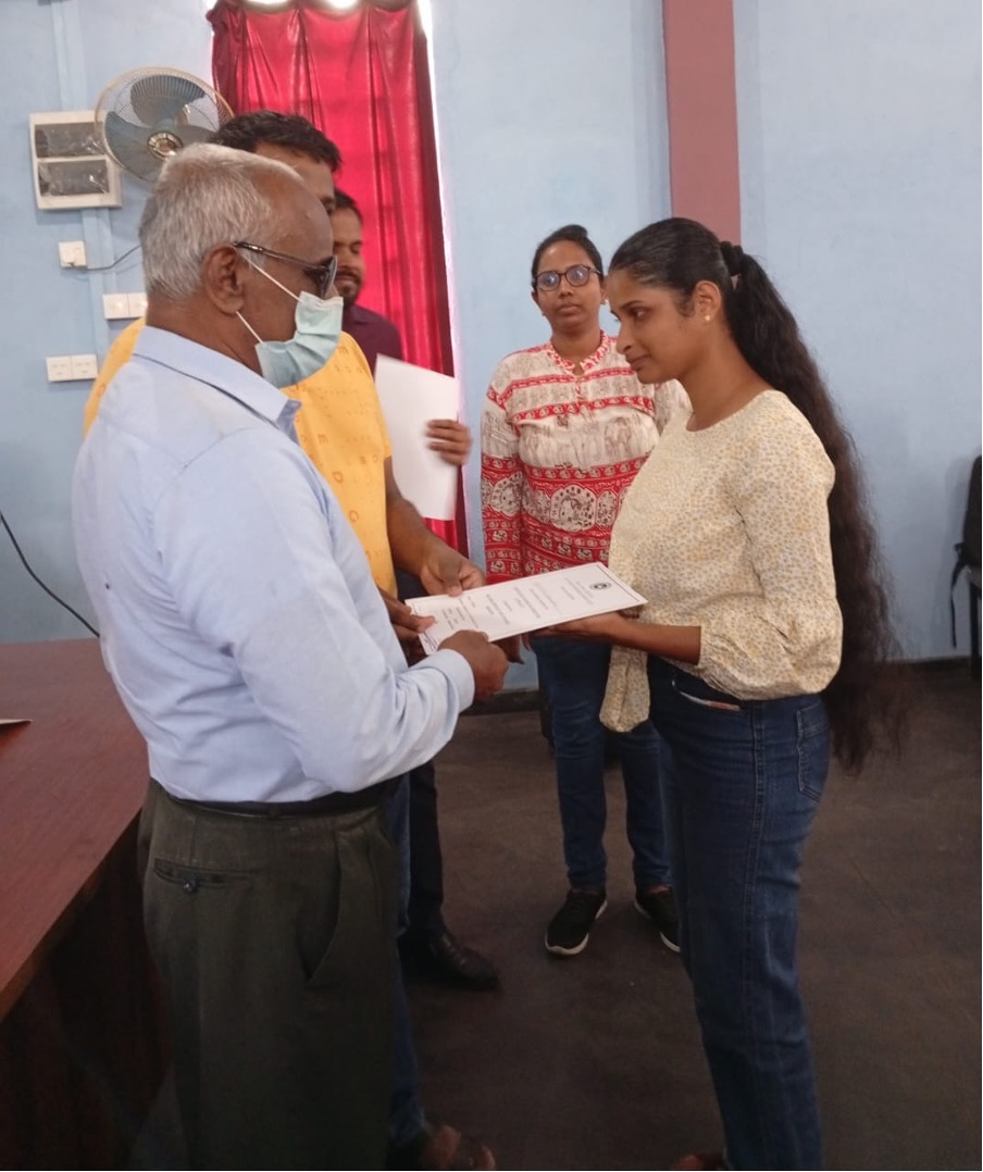 Certificates were awarded to participants who successfully completed the computer training course. The presentation was conducted by instructor Mr. Chamod Ruwanga and mentor Mr. Gamini Karunaratne.